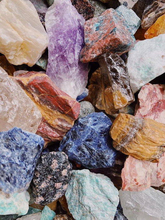 Crystals in Skincare: Ancient Energy, Modern Ritual 🔮✨